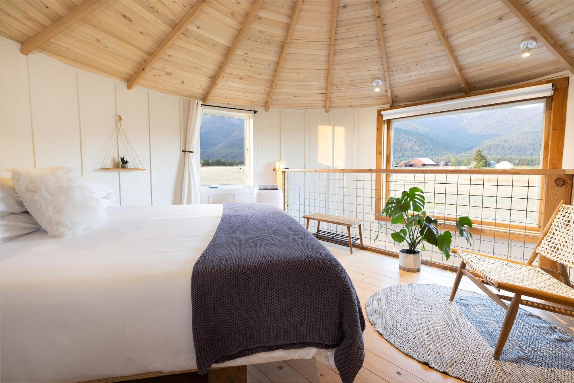 Clark Farm Silos - 5 Silo Mountain View Retreat كاليسبيل، مونتانا المظهر الخارجي الصورة